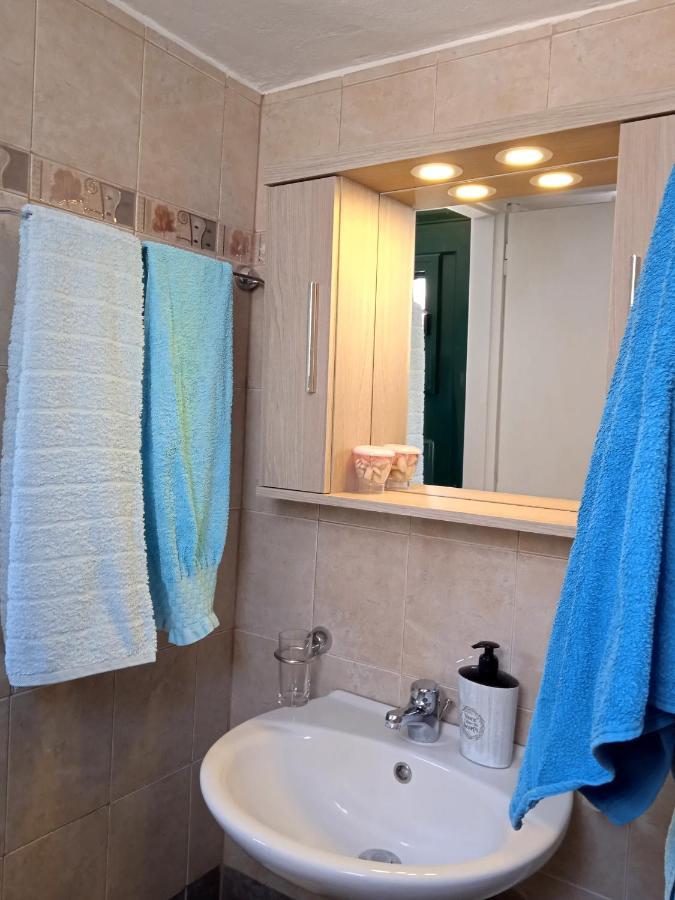 Logaras Seaview Apartment Екстер'єр фото