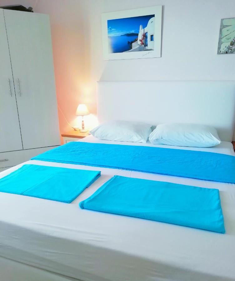 Logaras Seaview Apartment Екстер'єр фото